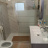 Bagno con grande doccia 